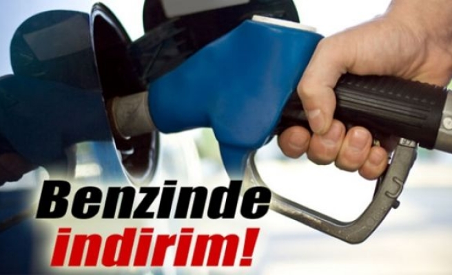 Benzinde yine indirim