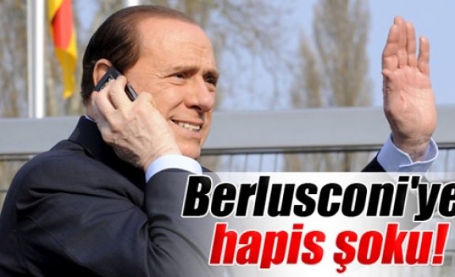 Berlusconi'ye 3 yıl hapis şoku