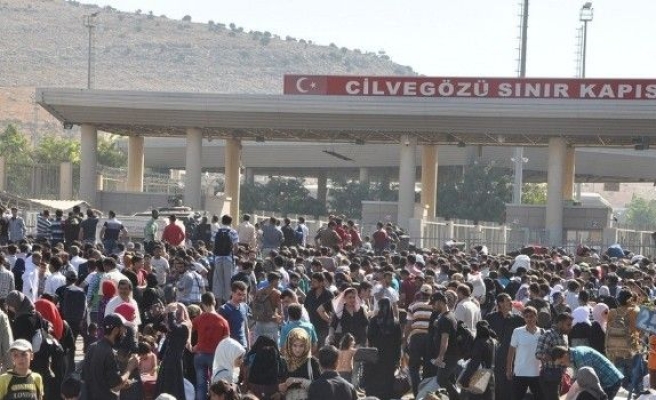 Binlerce Suriyeli Bayram İçin Ülkelerine Gidiyor