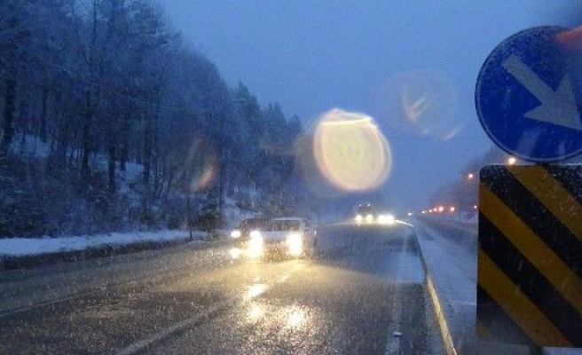 Bolu Dağı’nda Kar Yağışı Başladı