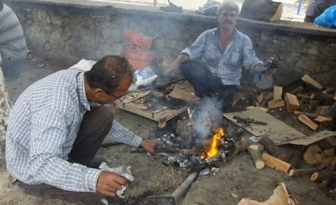 Burhaniye’de Kelle Paça Ütüleme Timi