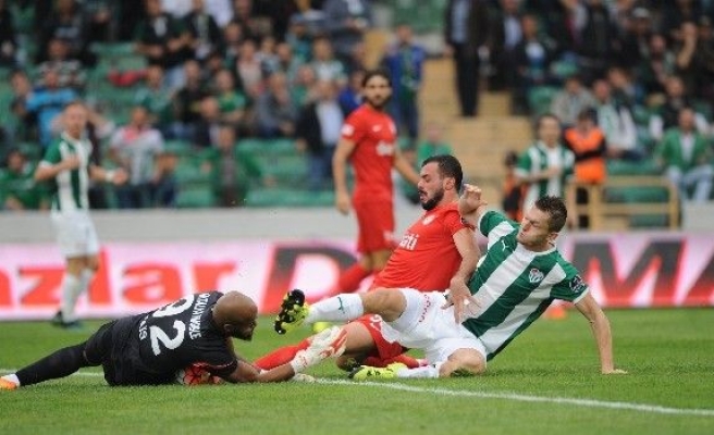 Bursaspor’a Antalya Uğurlu Geliyor