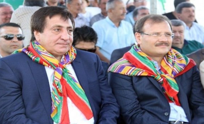 Çavuşoğlu: “12 yıldır seçim kazanamayan Kılıçdaroğlu cinnet geçiriyor”