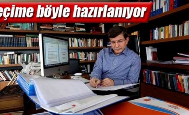 Davutoğlu, tek başına çalışıyor!