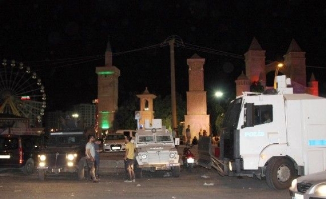 Diyarbakır’da Eğlence Merkezi Kana Bulandı