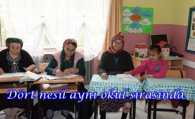 Dört nesil aynı okul sırasında