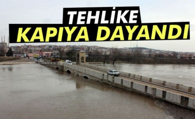 Edirne'de sel kapıya dayandı