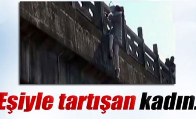 Eşiyle tartışan kadın...