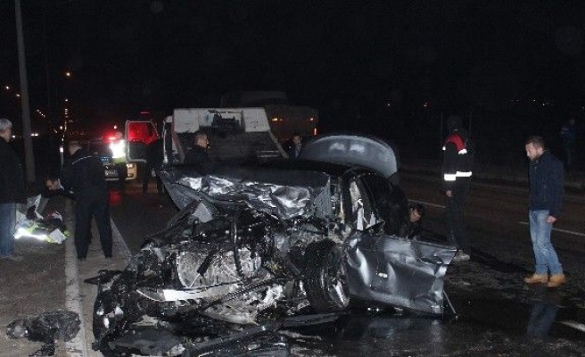 Eskişehir’de Trafik Kazası: 3 Ölü, 5 Yaralı