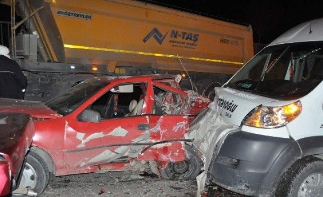 Eskişehir’de Zincirleme Trafik Kazası: 5 Yaralı
