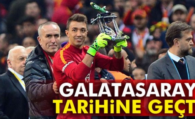 Galatasaray Tarihine Geçti!