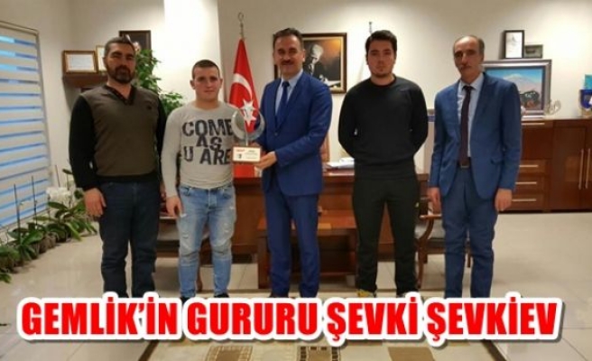 Gemlik'in Gururu Şevki Şevkiev