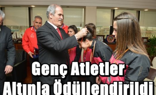 Genç Atletler Altınla Ödüllendirildi