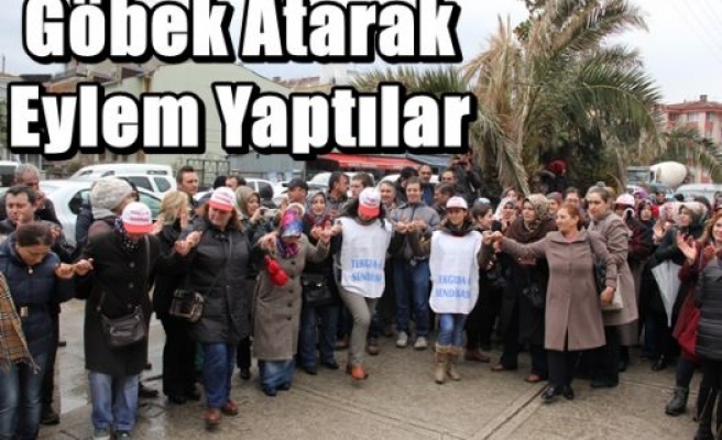 Göbek Atarak Eylem Yaptılar 