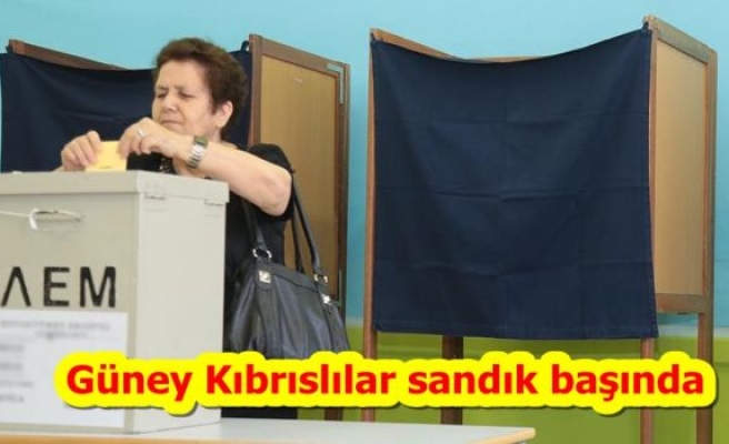 Güney Kıbrıslılar sandık başında