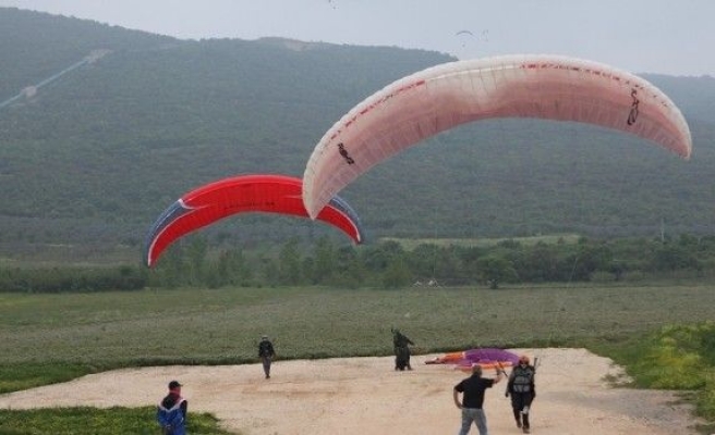 Hava Sporlarında Nilüfer Markası