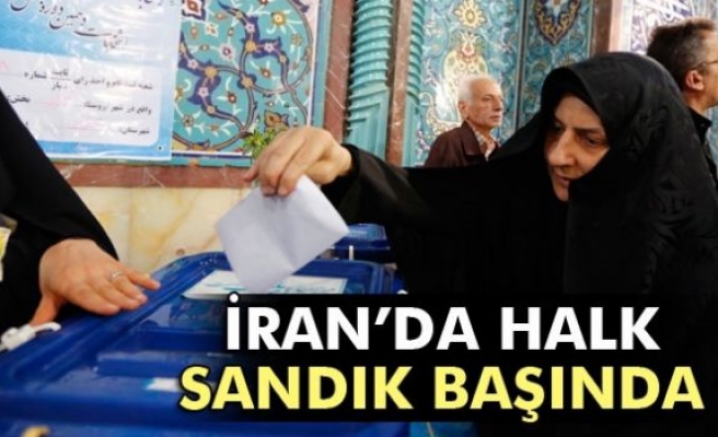 İran’da halk sandık başında