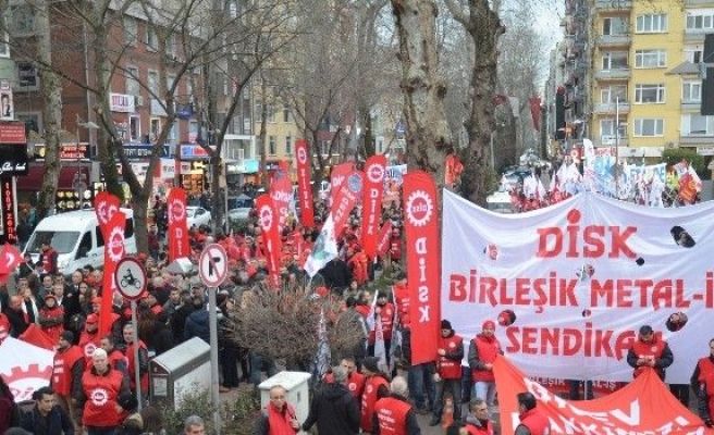 İşçilerin Coşkusu Kutlama Alanını Salladı