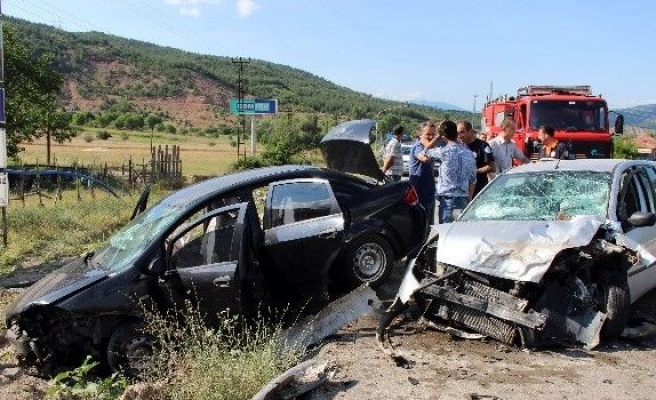 Karabük’te Trafik Kazası: 2 Ölü, 4 Yaralı