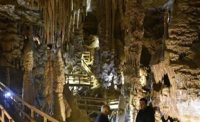 Karaca Mağarası rekor ziyaretçiyle sezonu kapattı