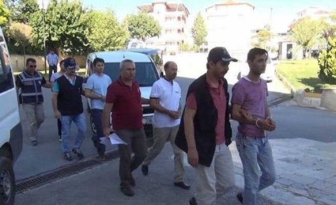 Karaman’da FETÖ operasyonuna 2 tutuklama