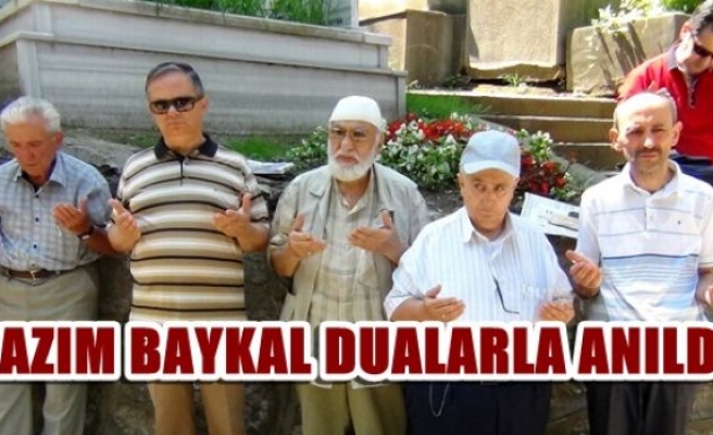 Kazım Baykal dualarla anıldı