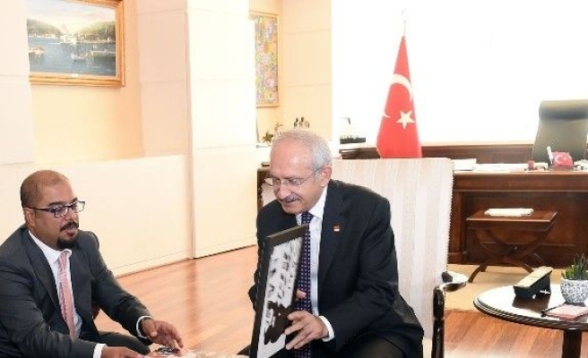 Kılıçdaroğlu, Foto Muhabirleriyle Görüştü