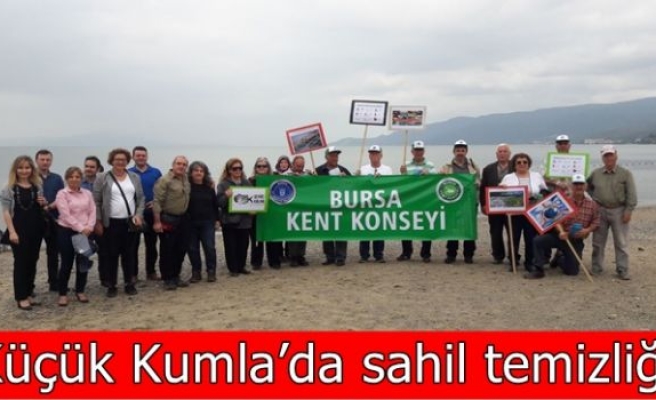 Küçük Kumla'da sahil temizliği