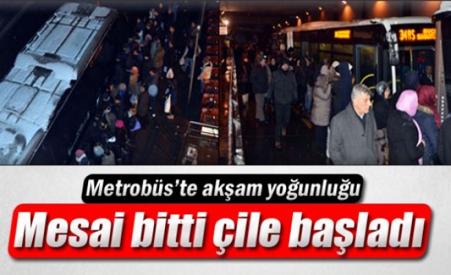 Metrobüs’te akşam yoğunluğu