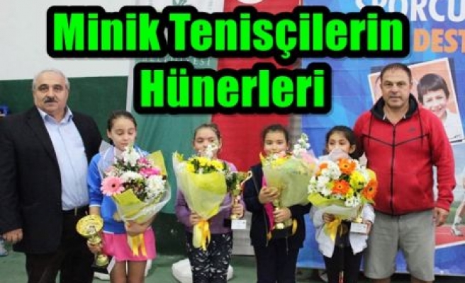 Minik Tenisçilerin Hünerleri