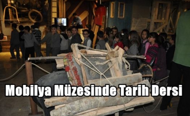 Mobilya Müzesinde Tarih Dersi