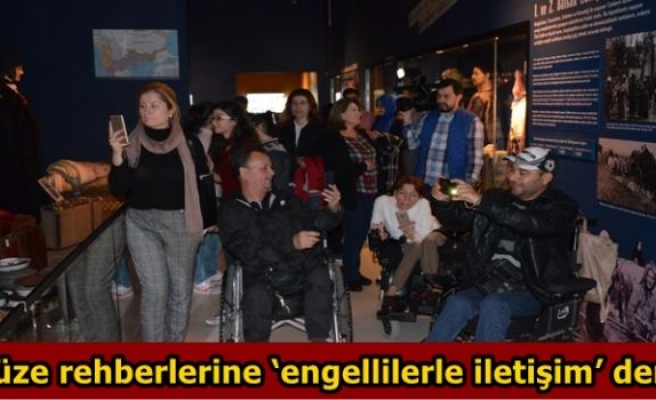 Müze rehberlerine ‘engellilerle iletişim’ dersi