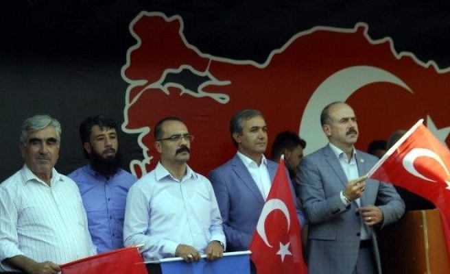 Nevşehir’de Şehitlere Saygı Yürüyüşü Düzenlendi