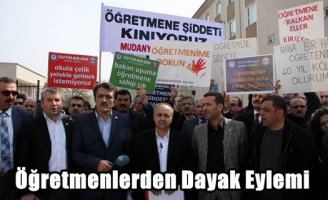 Öğretmenlerden Dayak Eylemi