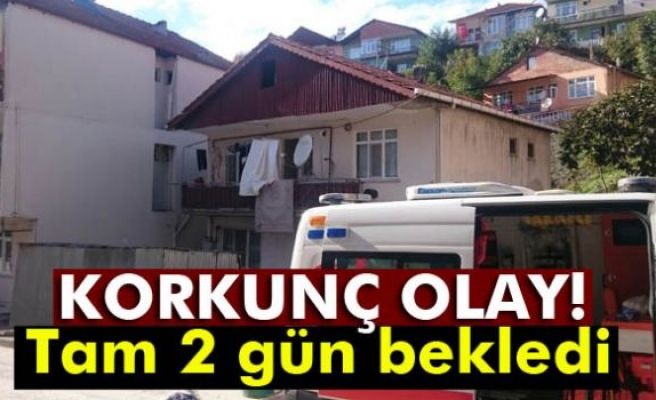 Ölen arkadaşının başında 2 gün bekledi