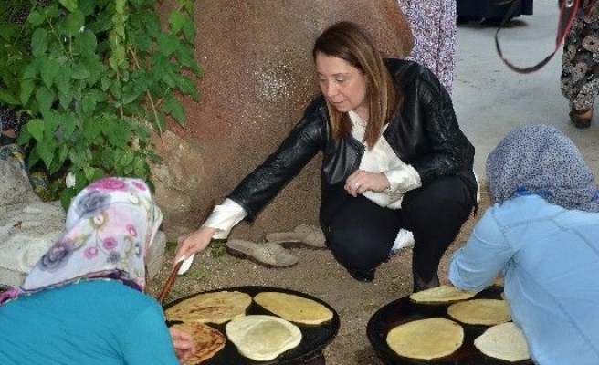 Önce Gözleme Yaptı, Sonra Ekonomiyi Değerlendirdi