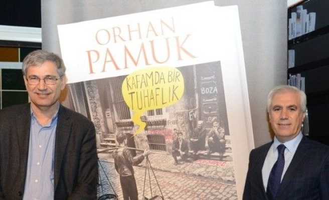 Orhan Pamuk Nilüfer’de Okurlarıyla Buluştu