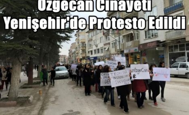 Özgecan Cinayeti Yenişehir'de Protesto Edildi