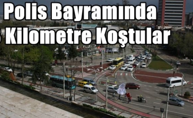 Polis Bayramında 8 Kilometre Koştular