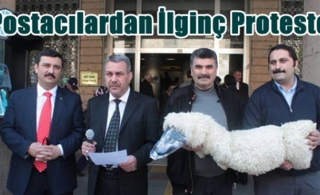 Postacılardan İlginç Protesto