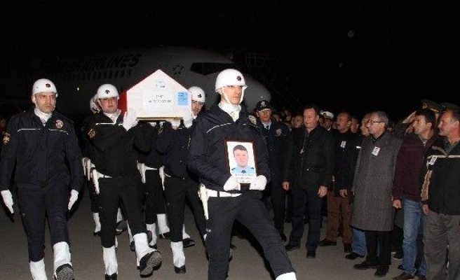 Şehit polisin cenazesi Samsun’a getirildi