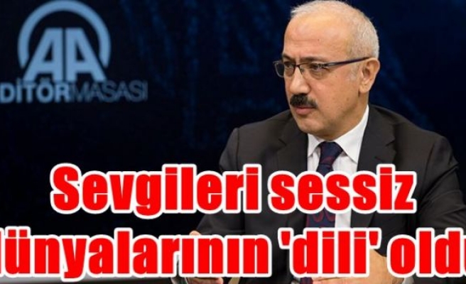 Sevgileri sessiz dünyalarının 'dili' oldu