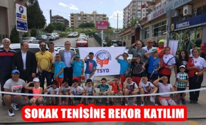 Sokak Tenisine Rekor Katılım 