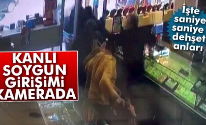 Soyguncu Kameralara Yakalandı!