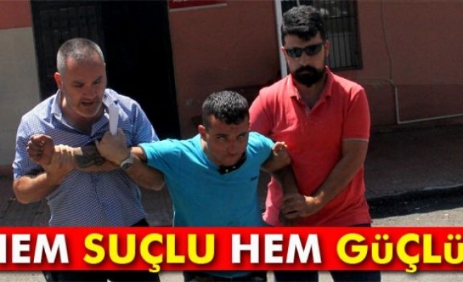 Suçüstü yakalanan hırsız gazetecilere saldırdı