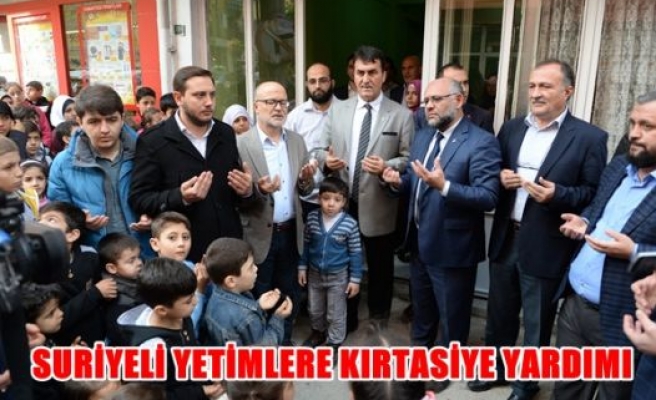 Suriyeli yetimlere kırtasiye yardımı