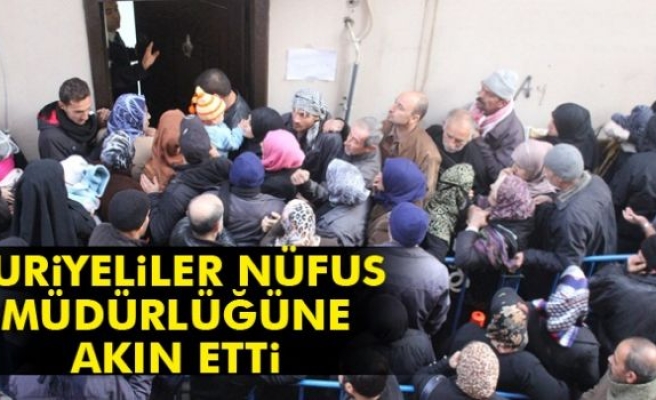 Suriyeliler nüfus müdürlüğüne akın etti