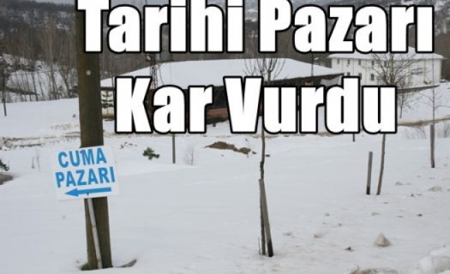 Tarihi Pazarı Kar Vurdu