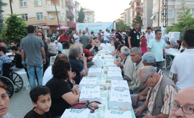 Tekirdağ’da Mahalle İftarları Başladı