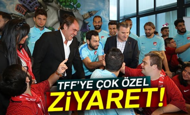 TFF'YE ÇOK ÖZEL ZİYARET!